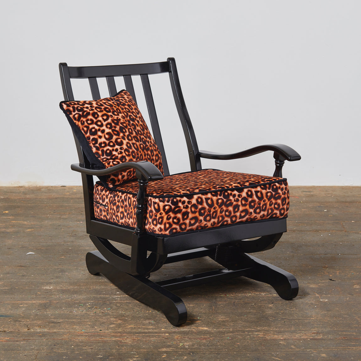 Charlotte Jade Leopard Print Velvet, BBC Money For Nothing